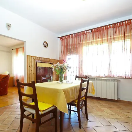 1122 Appartement Ližnjan